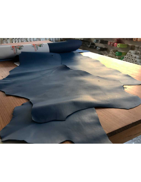 CUIR DE VACHE.FLANC VACHETTE