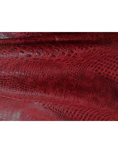 Crocodile-effect cowhide leather