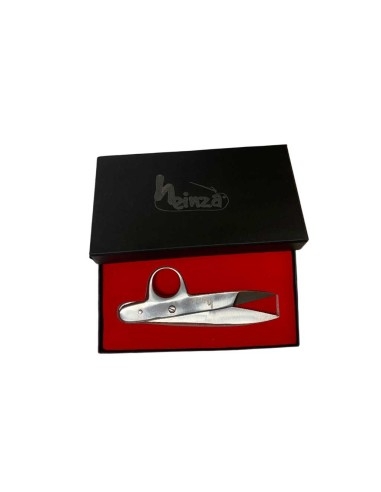 Tesoura para cortar linha. Tesoura profissional com estojo.