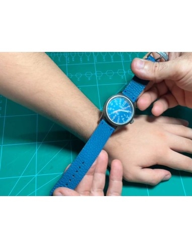Molde gratuito para fazer uma pulseira de relógio em couro.