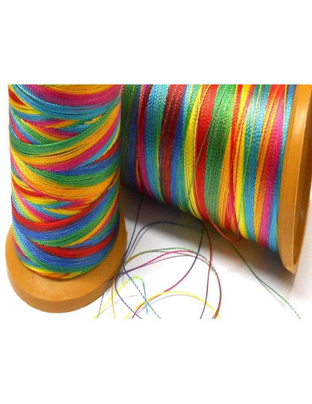 CÔNE DE FIL MULTICOLORE