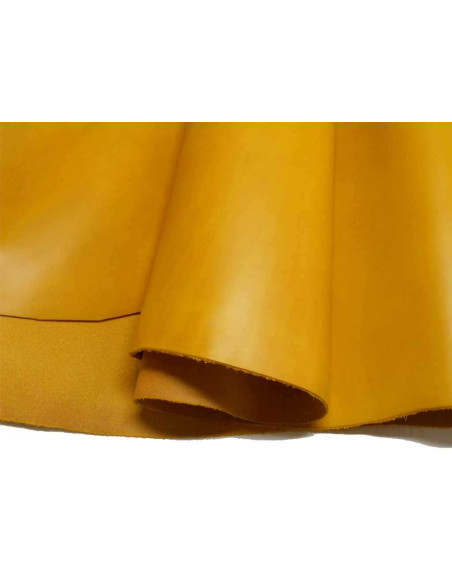 FOLHAS DE VAQUETILA AMARELA