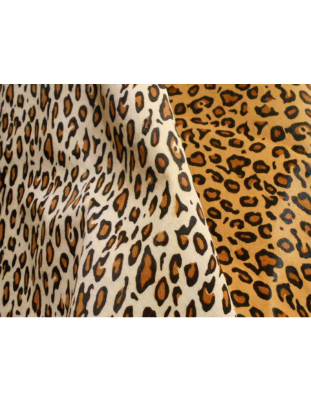 CUIR DE PONEY IMPRIMÉ À MOTIF LÉOPARD