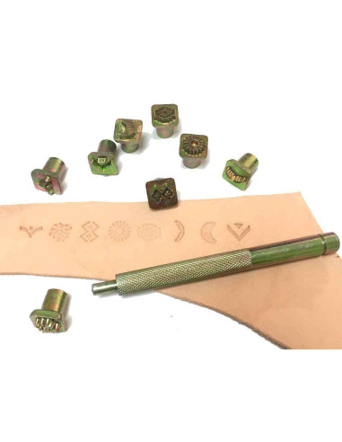 MATRIZEN ODER STEMPEL ZUM GRAVIEREN AUF LEDER